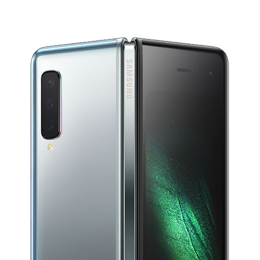 benefit-samsung-fold-six-cameras-silver