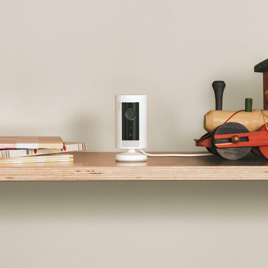 ring-indoor-plug-in-camera-feature-1